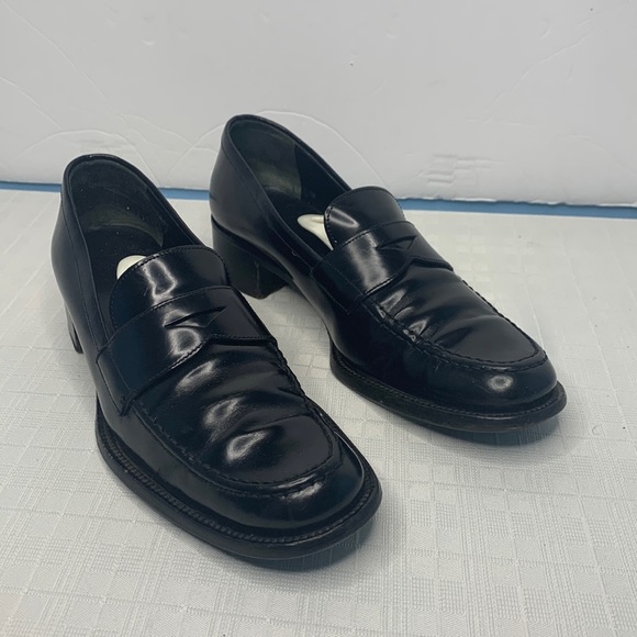 Prada Shoes - Prada loafers in black